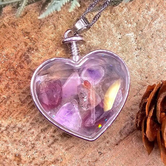 Nature Super Seven Crystal Ruby Chips Floating Heart Shape Pendant Necklace - Picture 9 of 10